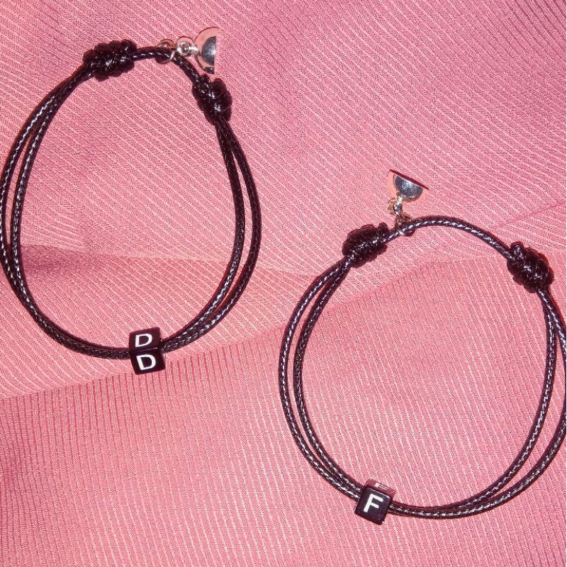 [ 2 pcs ] GELANG MAGNET INISIAL / GELANG NAMA MAGNET / GELANG VIRAL