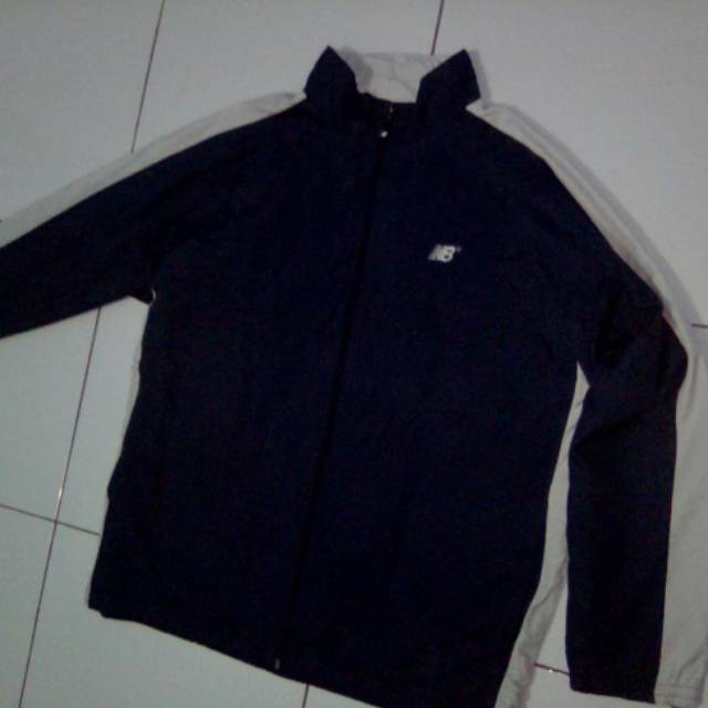 jaket new balance original