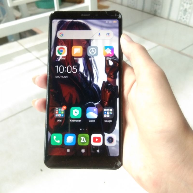 Xiaomi Redmi 5 second bekas dan Vivo y51l