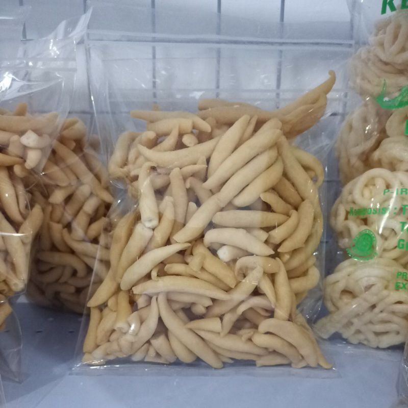 

[ Ready Medan ] Curut Keju 200 Gram PREMIUM / Kue Gabus / Stick Keju