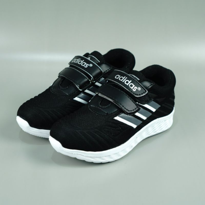 Adidas Neo Sepatu Sekolah Anak SD SMP Sepatu Hitam Laki Laki Perempuan