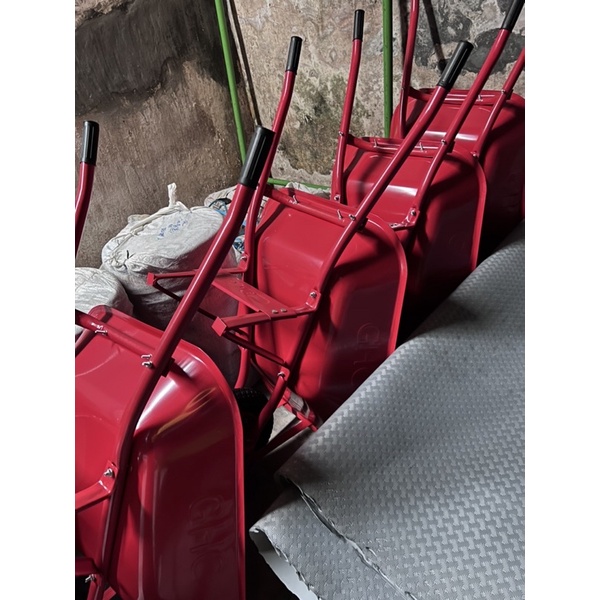 gerobak pasir / gerobak dorong / angkong