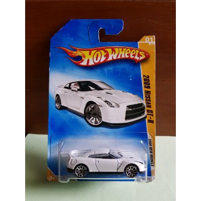 Hot Wheels 2009 Nissan GTR GT R Skyline R35 White Putih Akta