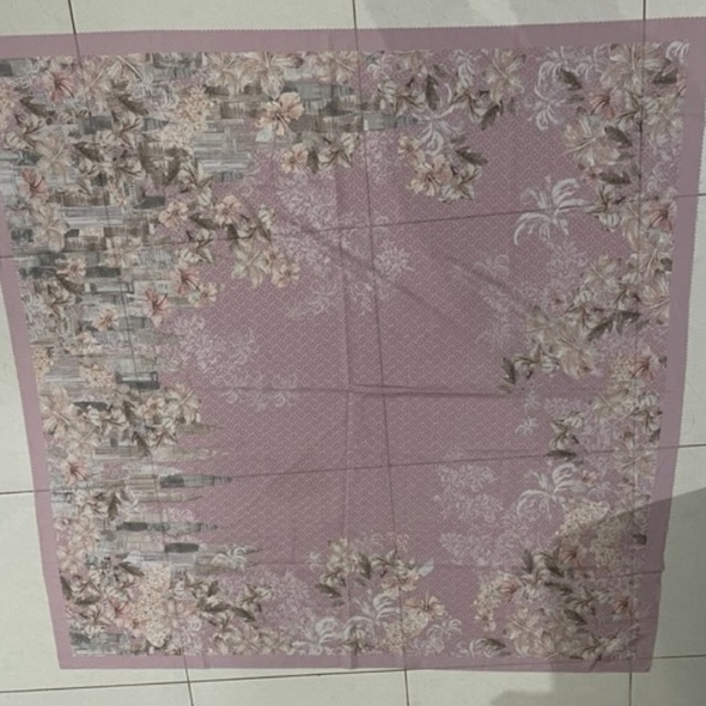 Buttonscarves malaya series blush (rare item)