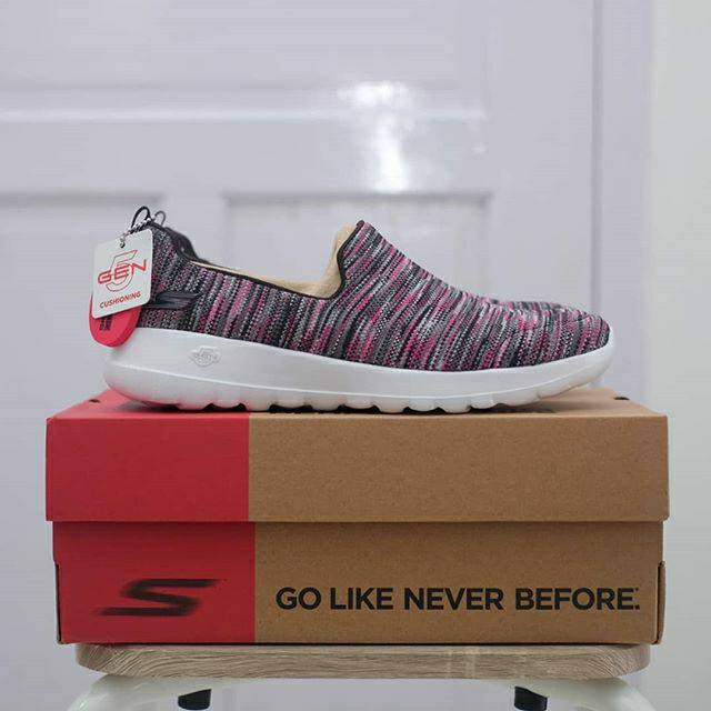 Skechers Go Walk Joy Terrific Black Pink