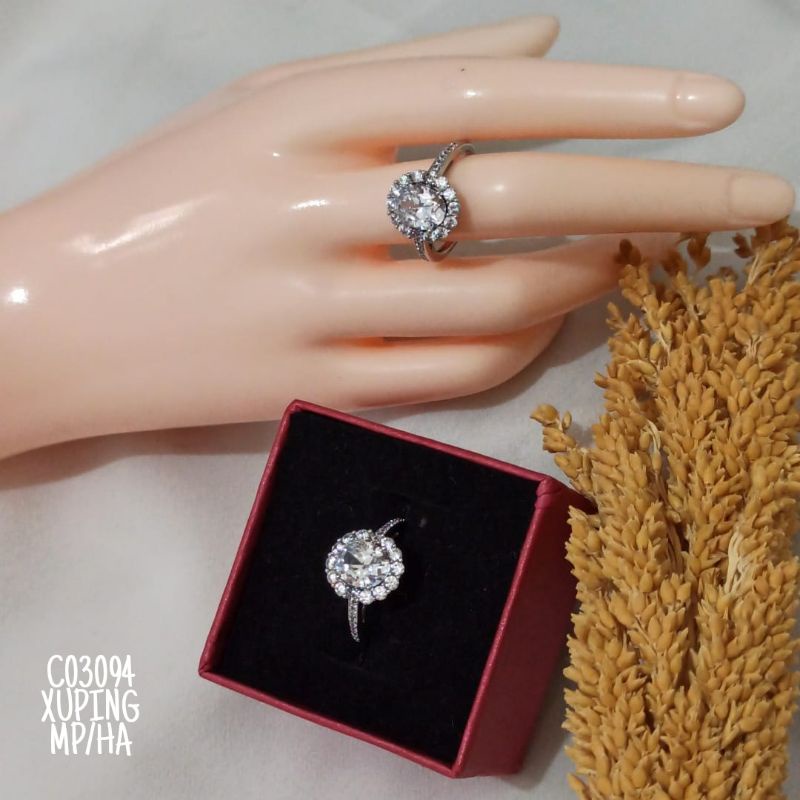 Cincin Xuping Zircon Mewah Warna Silver C03094