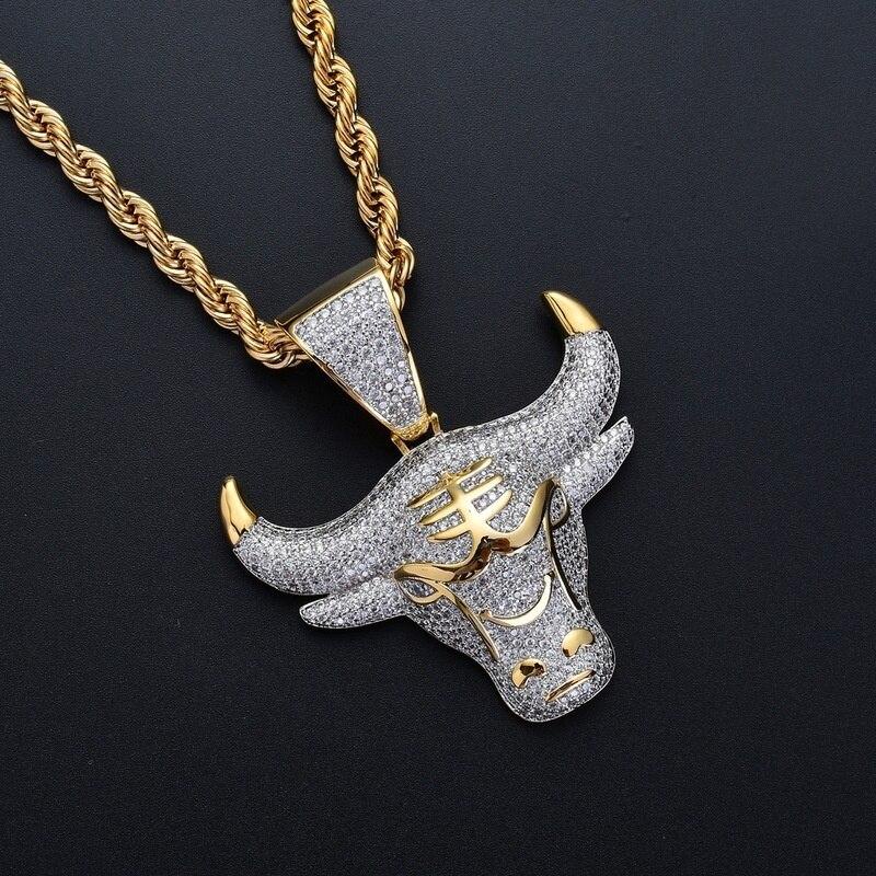 Kalung Liontin Kepala Banteng Full Zircon Berlian Imitasi Bahan Stainless Steel Warna Emas Untuk Pria