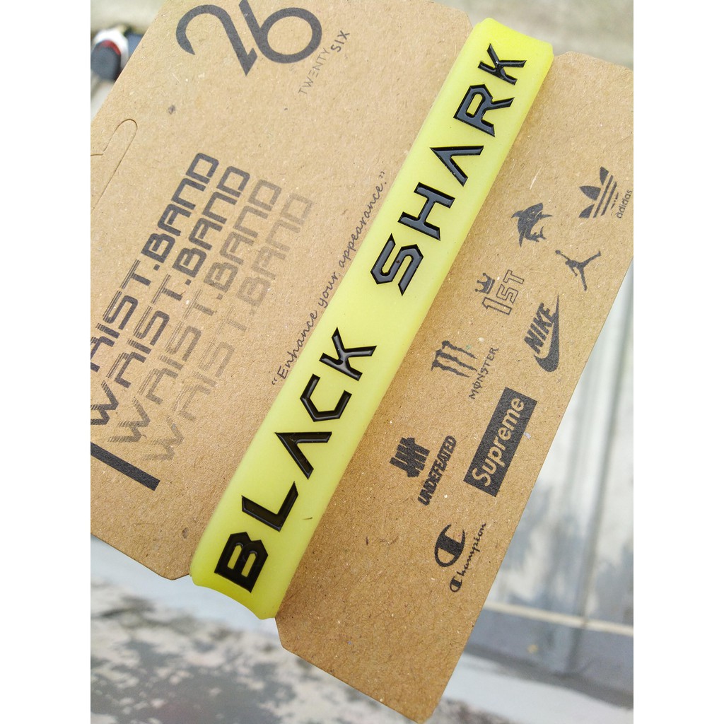 BLACK SHARK BRACELET GELANG KARET PRIA GAME SPORT S-ORANGE GLOW IN DARK