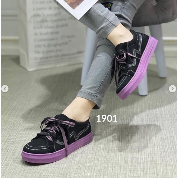 Sneakers 1901 import realpict