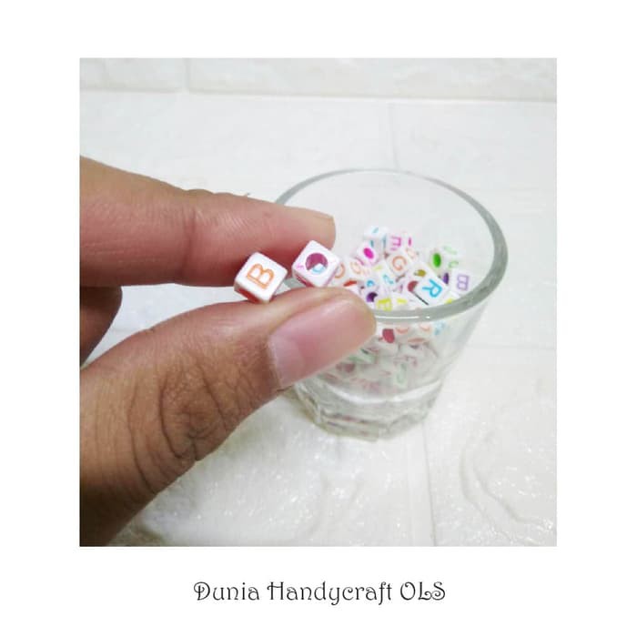 DIY Mote Huruf Putih Bahan Aksesoris Charm Bahan Kerajinan Tangan