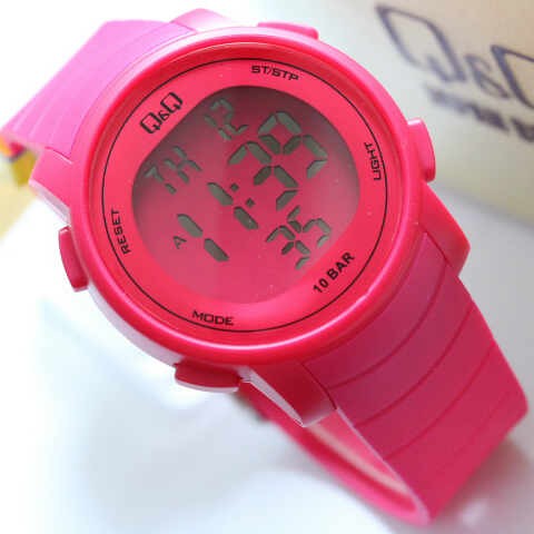 Jam Tangan Qq Wanita Fashion M122 Digital Sport PINK Tali Karet Bergaransi Water Resistant