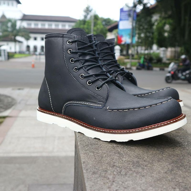 Sepatu boot classic cowok kulit asli WB hitam