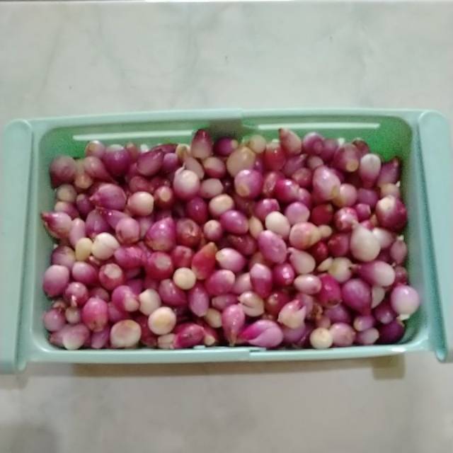 

Bawang merah kupas