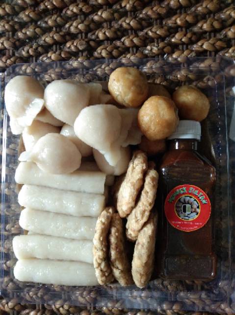 

Pempek campur + cuko 300 ml