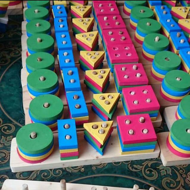 MAINAN KAYU (PEGBOARD ERGONOMI)