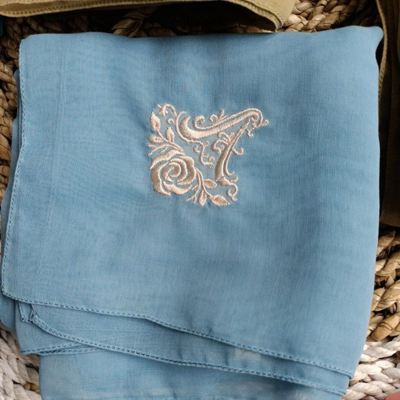 Plain Ayudyahandari-Blue