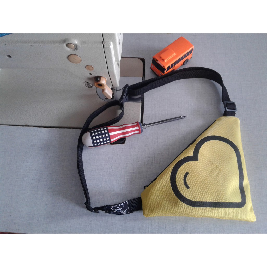 Waistbag Wanita Tas Selempang HP Cewek Warna Kuning