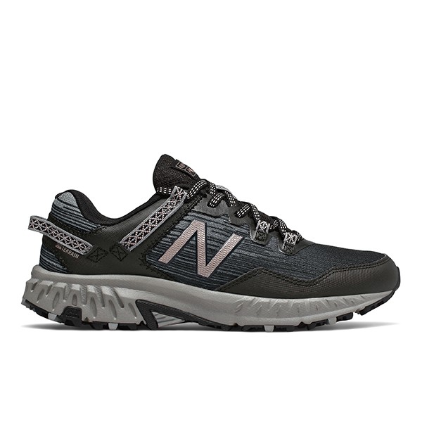 Sepatu New Balance Women Trail Runner 