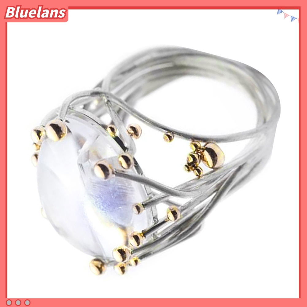 Perhiasan Cincin Jari Bentuk Oval Warna Ganda Gaya Vintage Untuk Wanita