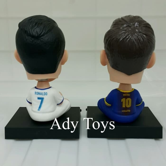 Dijual Ronaldo   Messi BobbleHead Miniatur Pajangan Goyang Mobil Koleksi Berkualitas