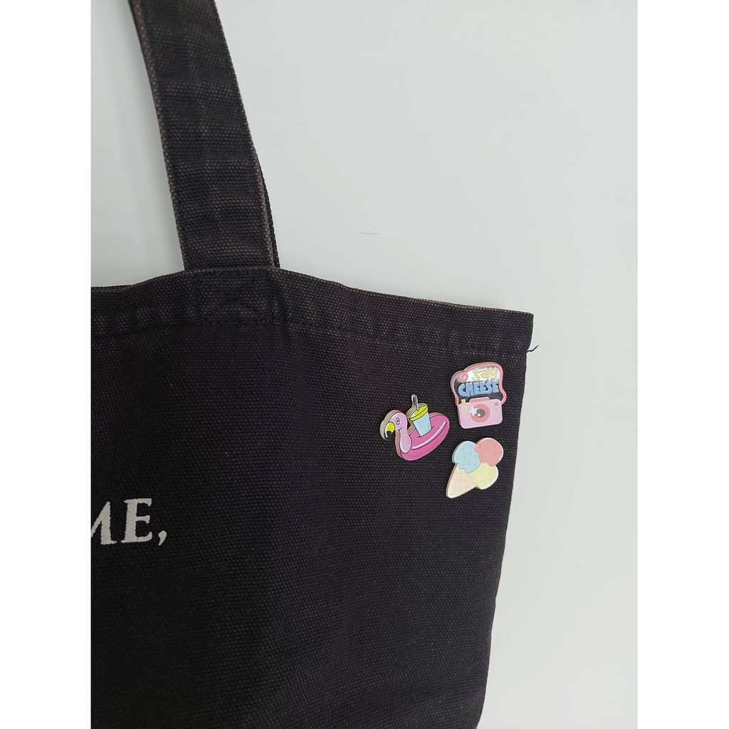

PIN AKRILIK LUCU