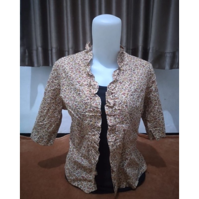 cardigan ruffle