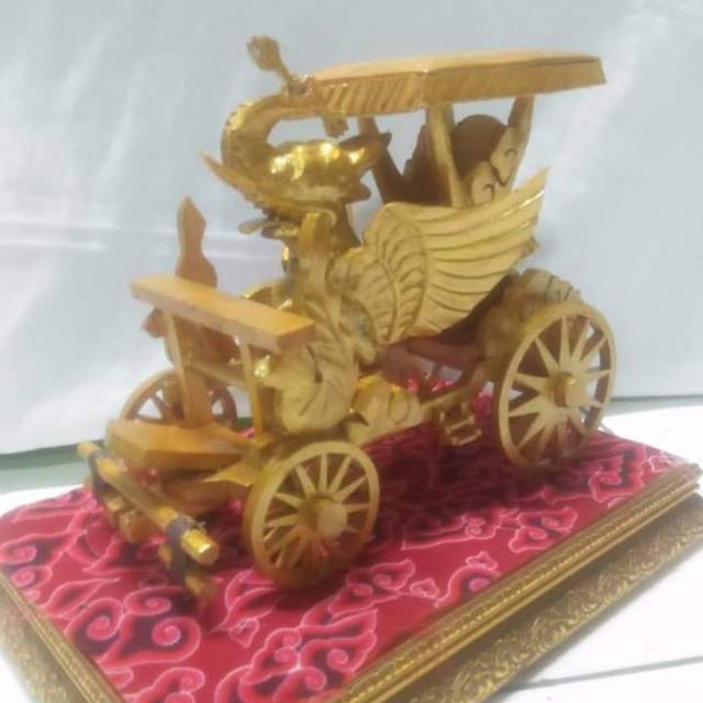 Miniatur singa barong