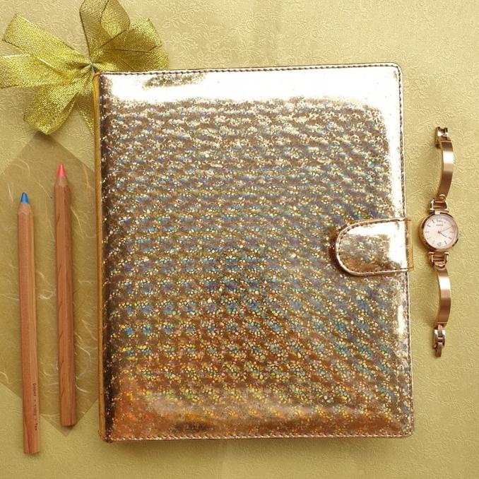 

Binder Hologram Gold - Brown Pink A5 20 Ring Terlaris