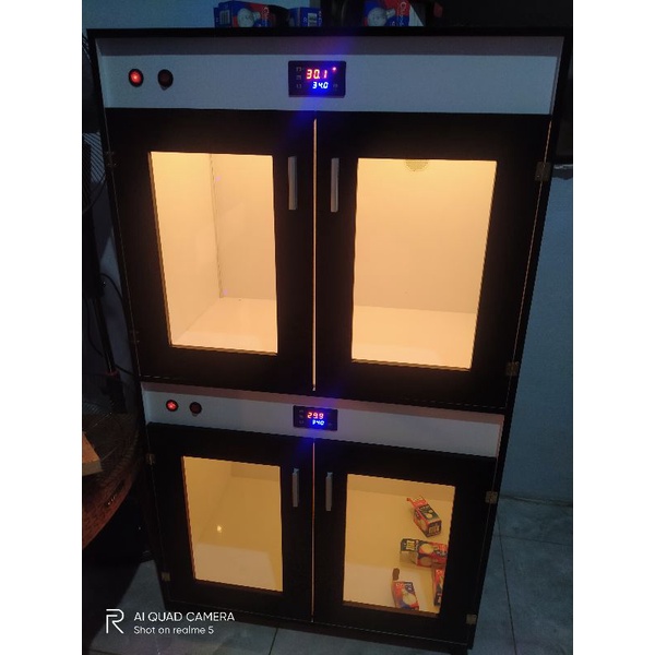 inkubator Penghangat otomatis 2 tingkat