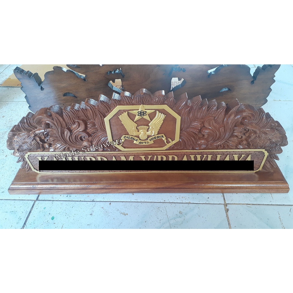 Papan nama meja Flat nameplate kayu kerajinan tangan ukir bali Lambang Logo