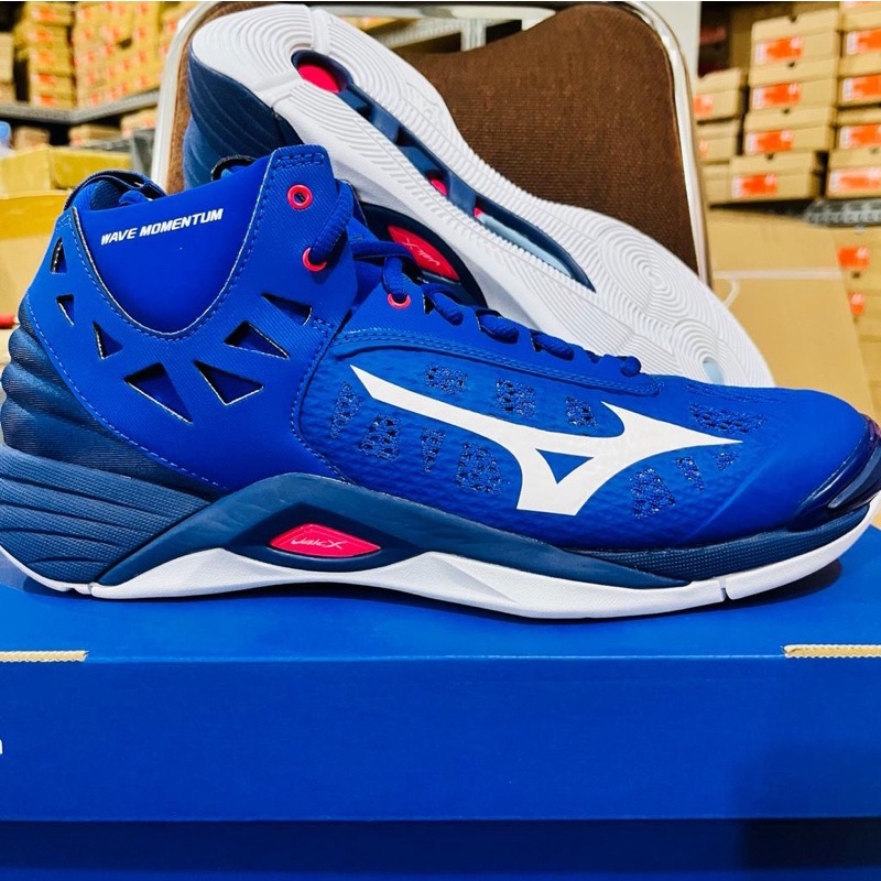 Promo mizuno wave momentum mid hitam putih black white