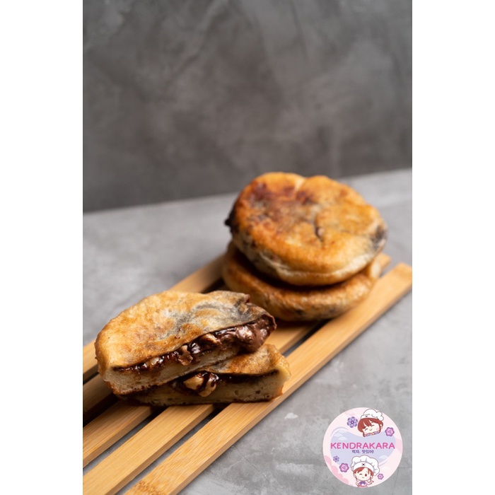 

Kalengbuah- Sweet Korean Hotteok Isi (Walnut Dan Brown Sugar/ Red Bean) Isi 3Pcs -Buah-Kaleng.