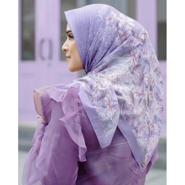 Buttonscarves Malaya Series in Iris