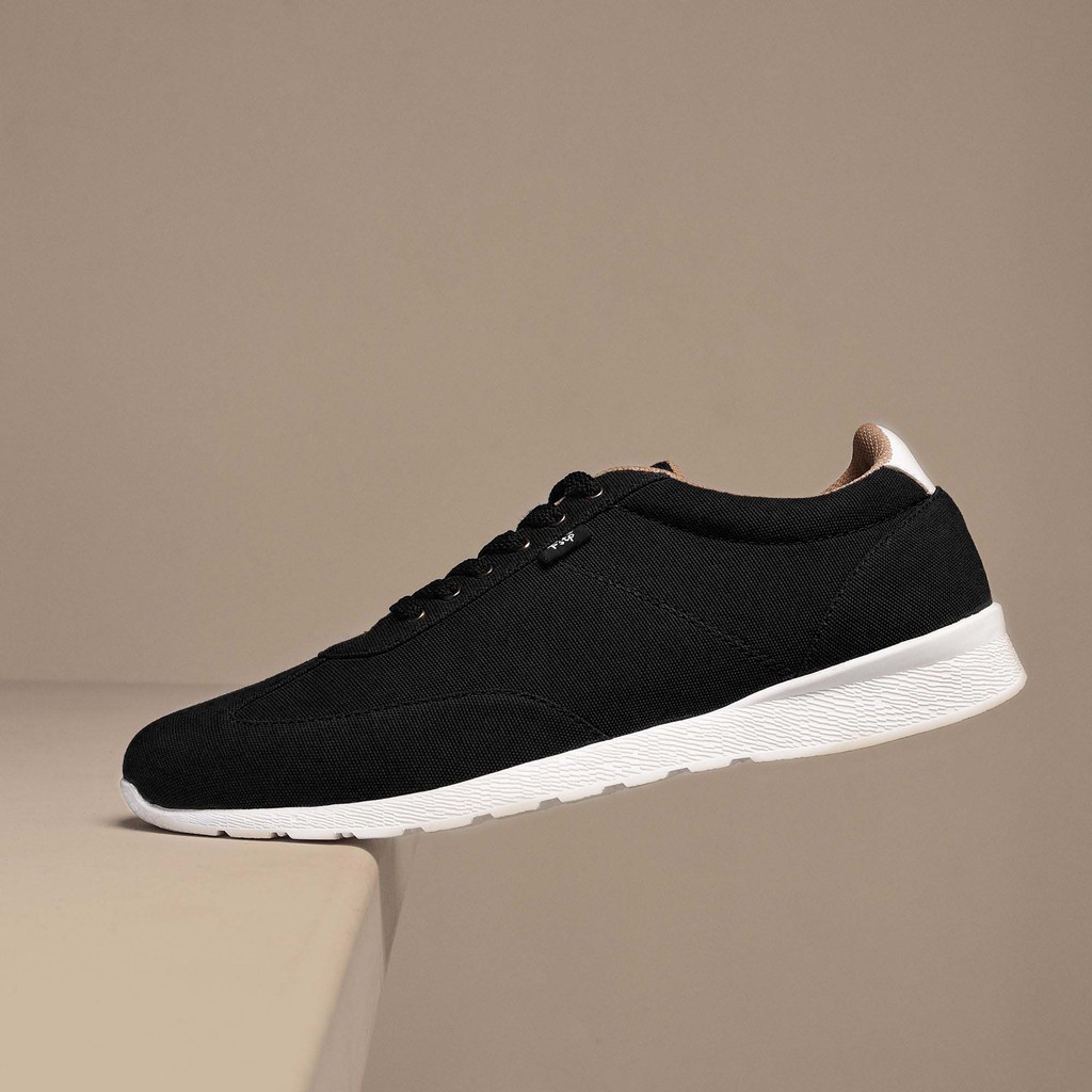 SOHO BLACK |ManNeedMe x FSTP| Sepatu Sneakers Pria Running Shoes ORI