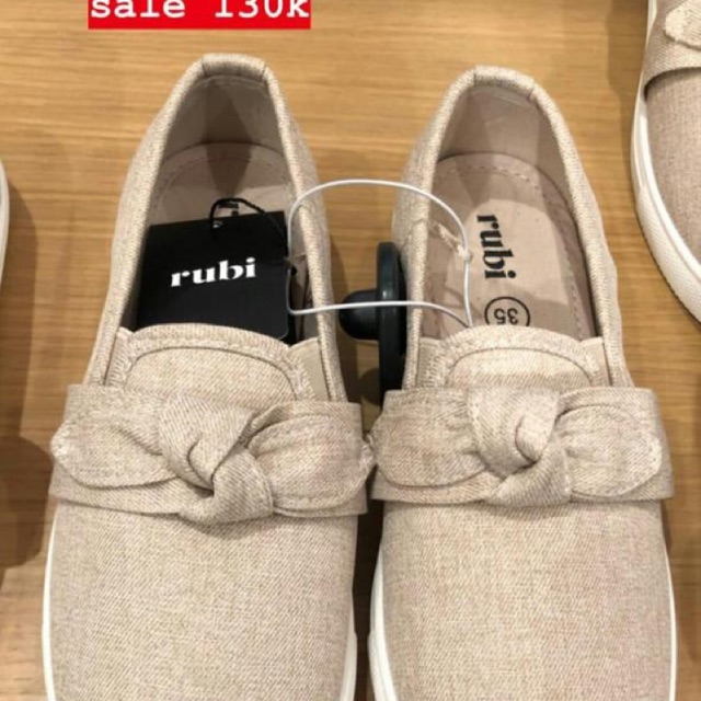 Sepatu Rubi