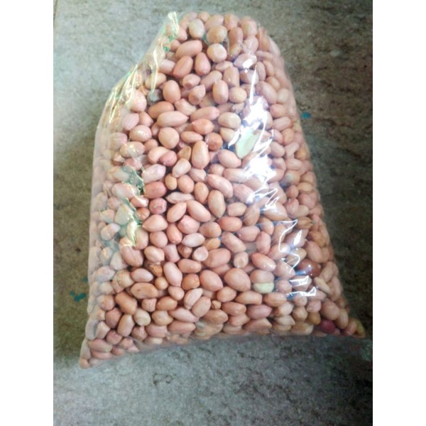 

Kacang tanah kupas/ kacang lokal oce bersih 1kg/kacang mentah