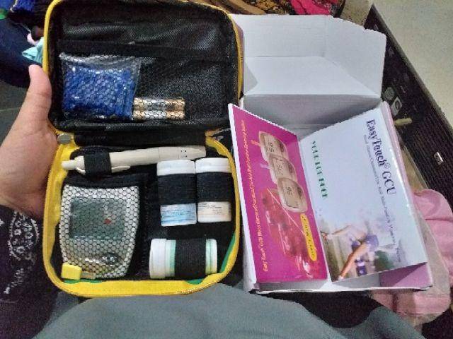 Komplit Paket Easy Touch GCU 3 In 1 Tes Gula Darah glukosa Asam Urat Acid Kolestrol Easytouch GDA