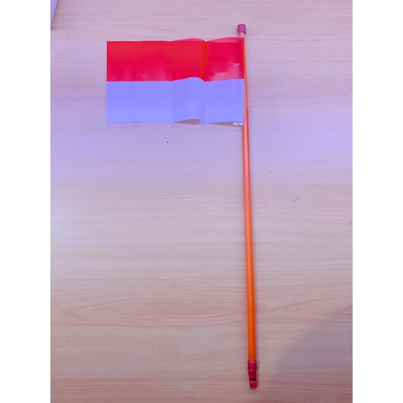 bendera merah putih GAGANG + pluit isi 20pc / bendera plastik / bendera Indonesia-1