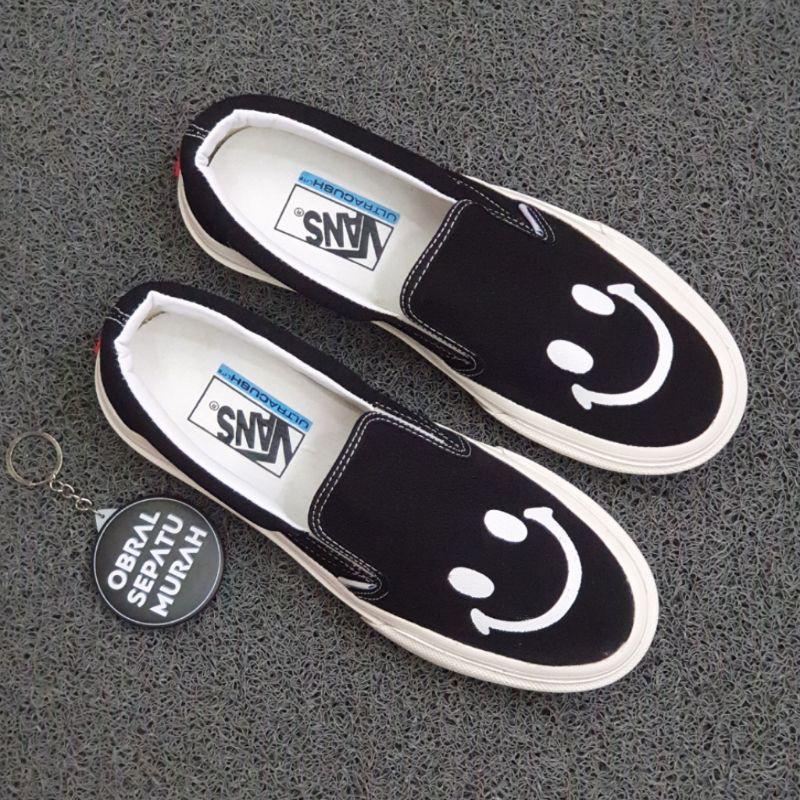 OBRAL SEPATU VANS VAULT OG SLIP ON SMILE BLACK WHITE GRADE ORIGINAL