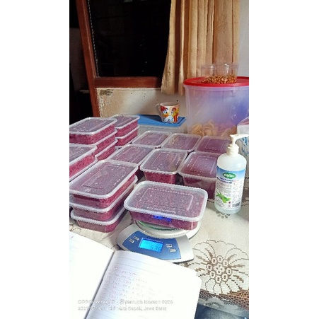 

Tape ketan item khas sawangan