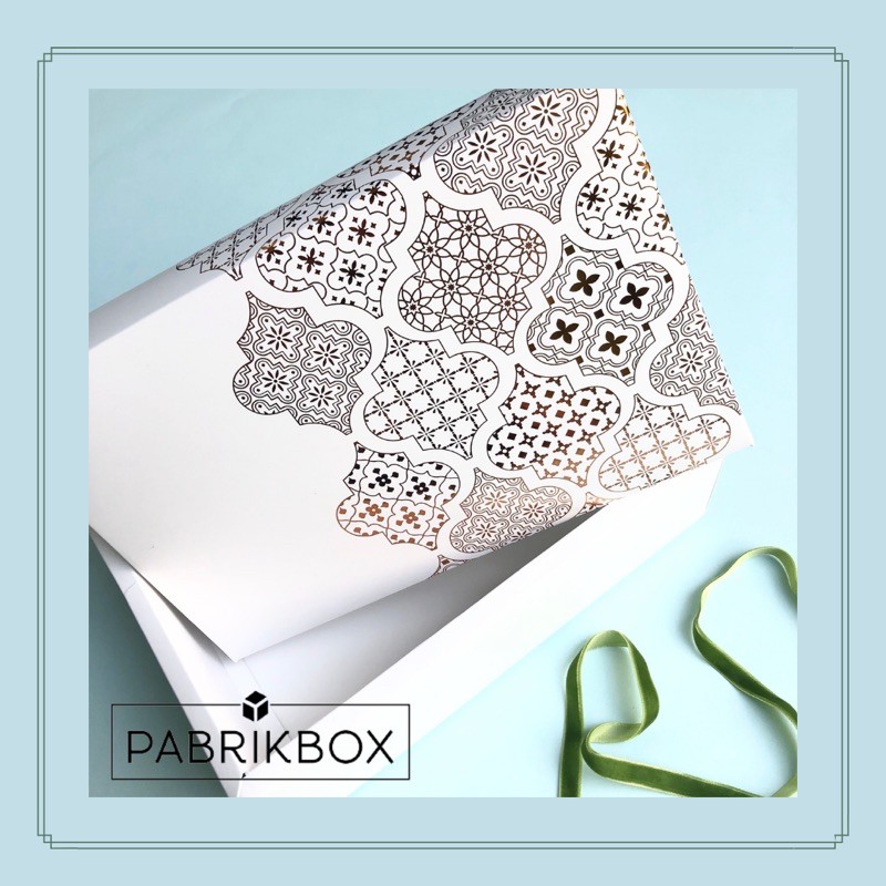 

KOTAK BOX KUE KERING SOUVENIR DIFFUSER BATIK HOTPRINT PACKAGING LEBARAN MURAH 10PCS