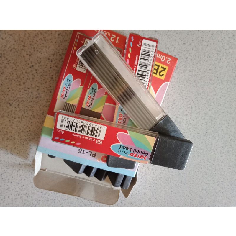 

isi pensil mekanik besar