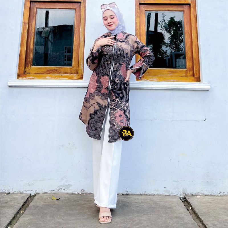 Tunik Batik Modern Tunik Batik Terbaru 2022 Tunik Batik jumbo XXXL Tunik Batik Busui Tunik Batik Terbaru Tunik Batik Zipper Tunik Batik Wanita Tunik Batik Premium Tunik Batik Kekinian Sedia Ukuran M L XL XXL XXXL Bahan Katun Halus Batikabizarcollection