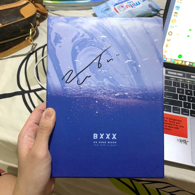 Ha Sungwoon HSW - Signed Album BXXX