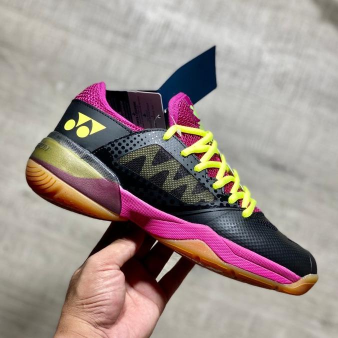 Sepatu Tenis Badminton Yonex Power Cushion Comfort Z2 Black Pink