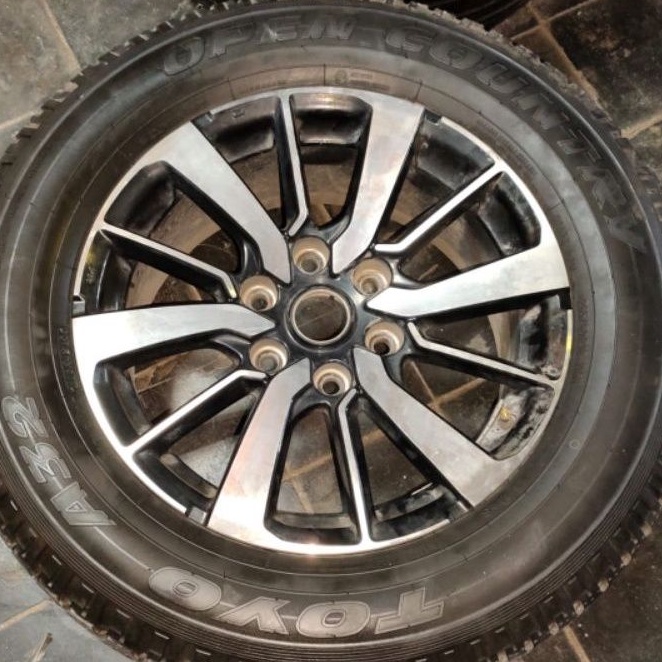 Ban R18 Pajero Ori