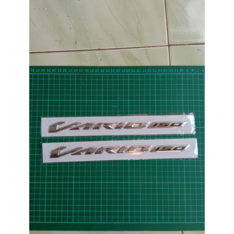 emblem timbul 3d Vario 150