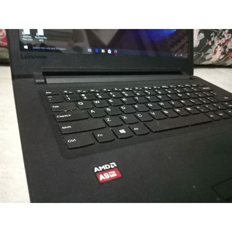 Laptop Lenovo ideapad 110 Amd Quad Core A9-9400 Gen 7 Amd radeon R5 graphics layar 14 inch  Windows 10mulus