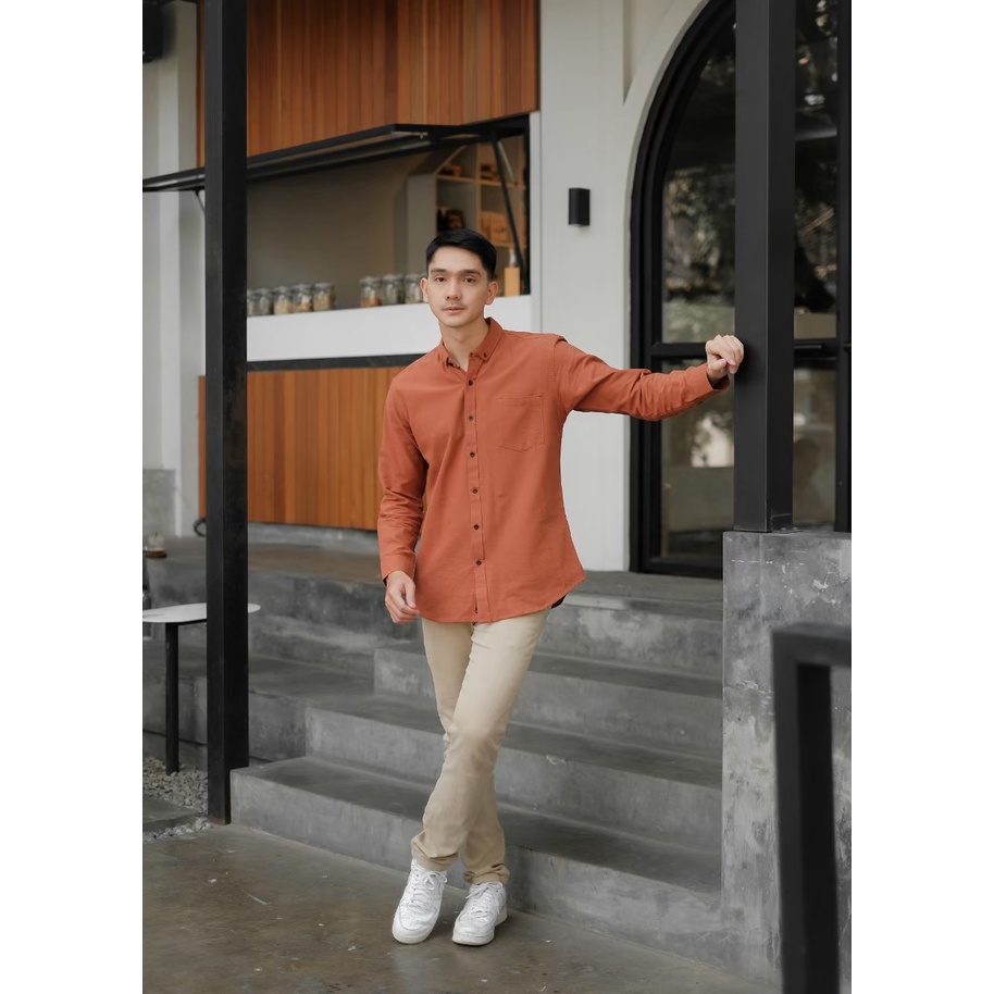 NESS kemeja katun linen panjang kemeja katun lengan panjang kemeja pria bahan katun  linen kemeja pria atasan pria lengan panjang kemeja panjang katun kemeja katun panjang 02 TERACOTA