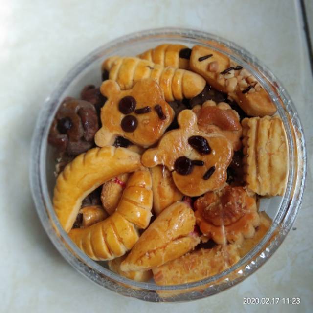 

Tester kue kering